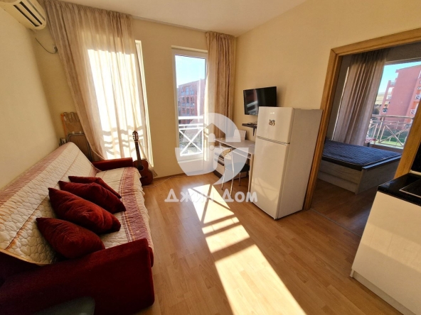 Двустаен апартамент в к.к. Слънчев бряг - 42 кв.м за 1155 €/кв.м - Снимка #1