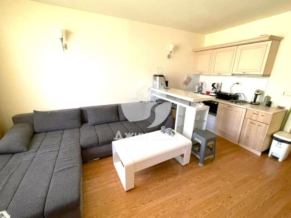 Тристаен апартамент в к.к. Слънчев бряг - 85 кв.м за 965 €/кв.м - Снимка #1