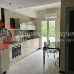 Дава се под наем Четиристаен апартамент в София, Център - 190 кв.м за 1400 € - Снимка #1