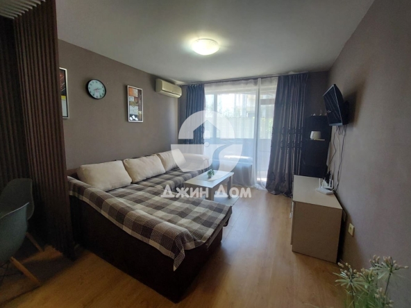 Двустаен апартамент в к.к. Слънчев бряг - 65 кв.м за 1124 €/кв.м - Снимка #1
