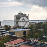 Двустаен апартамент в к.к. Слънчев бряг - 70 кв.м за 1522 €/кв.м - Снимка #1