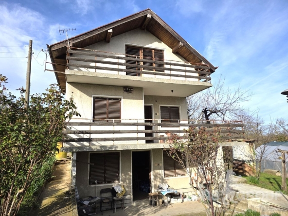 Къща в с. Константиново, Област Варна - 100 кв.м за 1050 €/кв.м - Снимка #1