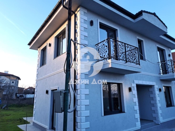 Къща в с. Маринка, Област Бургас - 160 кв.м за 829 €/кв.м - Снимка #1