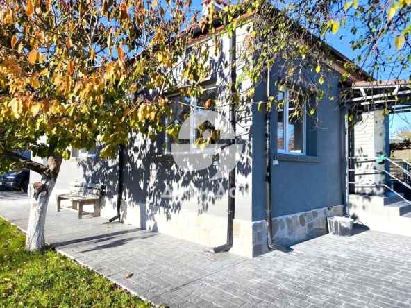 Къща в с. Гюльовца, Област Бургас - 108 кв.м за 850 €/кв.м - Снимка #1
