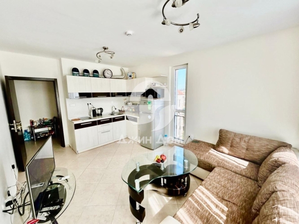 Двустаен апартамент в к.к. Слънчев бряг - 56 кв.м за 1304 €/кв.м - Снимка #1