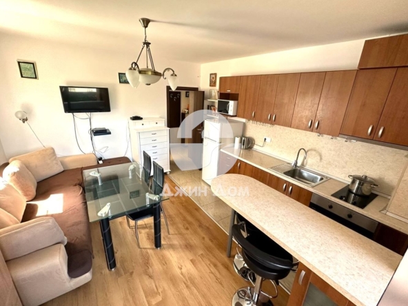 Двустаен апартамент в к.к. Слънчев бряг - 62 кв.м за 1105 €/кв.м - Снимка #1