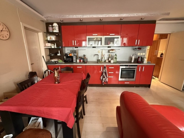 Двустаен апартамент в София, Лозенец - 74 кв.м за 1896 €/кв.м - Снимка #1