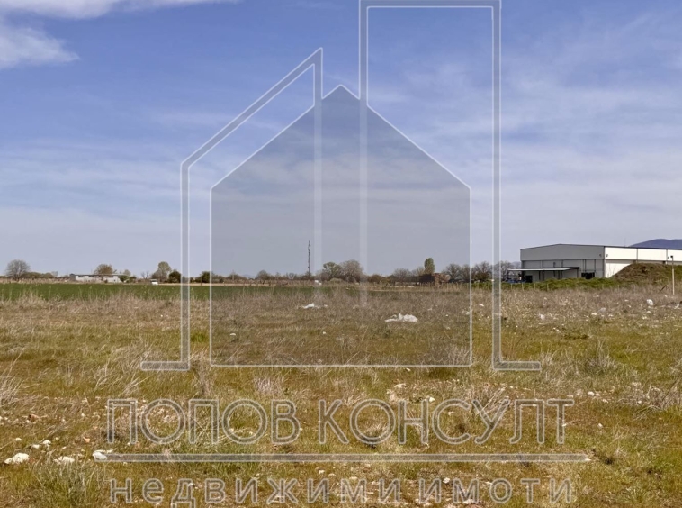 Парцел в Пловдив, Западен - 10620 кв.м за 22 €/кв.м - Снимка #1