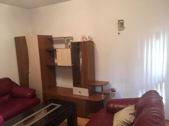 Дава се под наем Двустаен апартамент в Пловдив, Гагарин - 52 кв.м за 255 € - Снимка #1