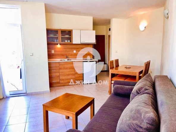 Двустаен апартамент в к.к. Слънчев бряг - 63 кв.м за 1072 €/кв.м - Снимка #1