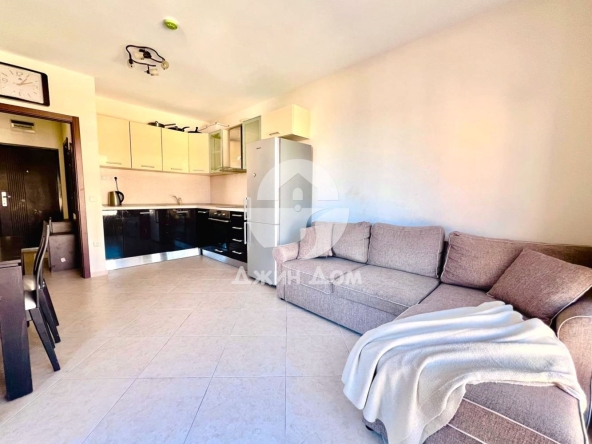 Тристаен апартамент в к.к. Слънчев бряг - 70 кв.м за 1643 €/кв.м - Снимка #1