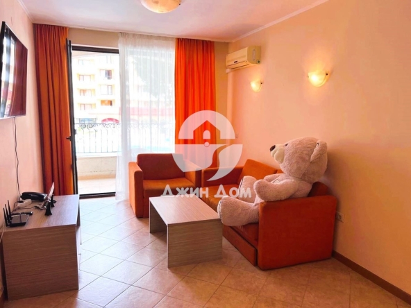Тристаен апартамент в к.к. Слънчев бряг - 94 кв.м за 1064 €/кв.м - Снимка #1