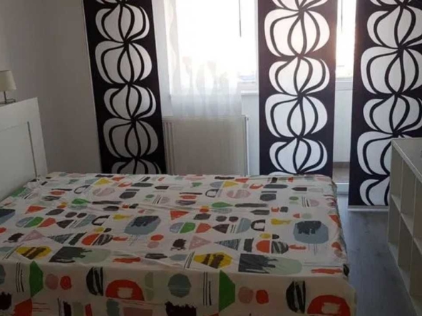 Дава се под наем Едностаен апартамент в Пловдив, Център - 40 кв.м за 204 € - Снимка #1