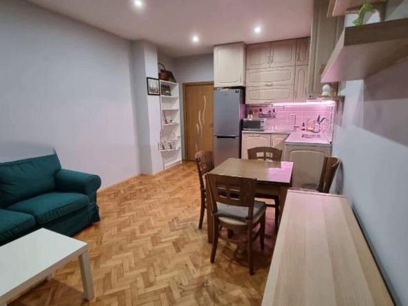 Дава се под наем Двустаен апартамент в София, Зона Б-18 - 55 кв.м за 600 € - Снимка #1