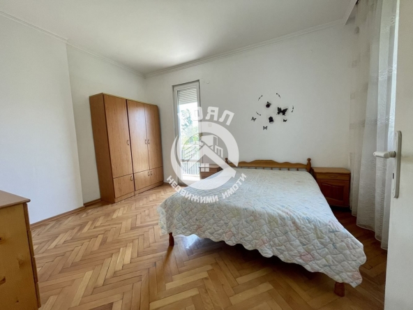 Четиристаен апартамент в Пловдив, Съдийски - 100 кв.м за 1340 €/кв.м - Снимка #1