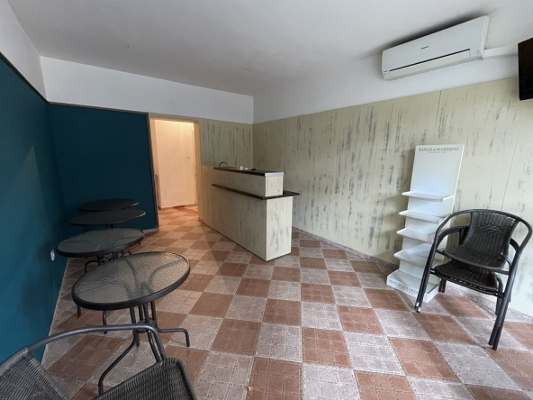 Дава се под наем Магазин в София, Витоша - 34 кв.м за 398.82 € - Снимка #1