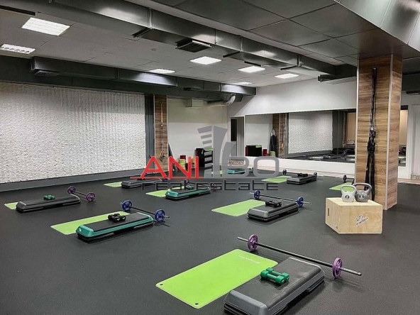 Дава се под наем Магазин в София, Стрелбище - 260 кв.м за 2900 € - Снимка #1