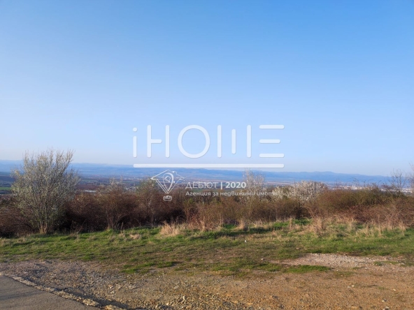 Парцел в с. Мало Малово, Област София-област - 20000 кв.м за 30 €/кв.м - Снимка #1