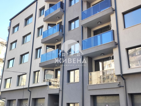 Тристаен апартамент в Варна, Лятно кино Тракия - 101 кв.м за 1313 €/кв.м - Снимка #1