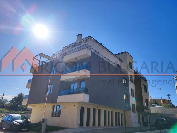 Двустаен апартамент в Варна, Виница - 75 кв.м за 1640 €/кв.м - Снимка #1