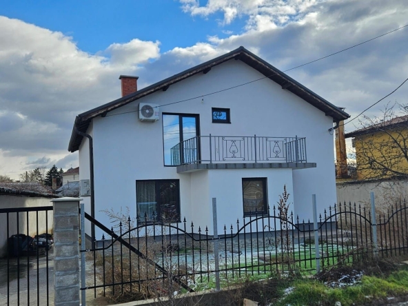 Къща в с. Казичене, Област София-град - 140 кв.м за 2822 €/кв.м - Снимка #1