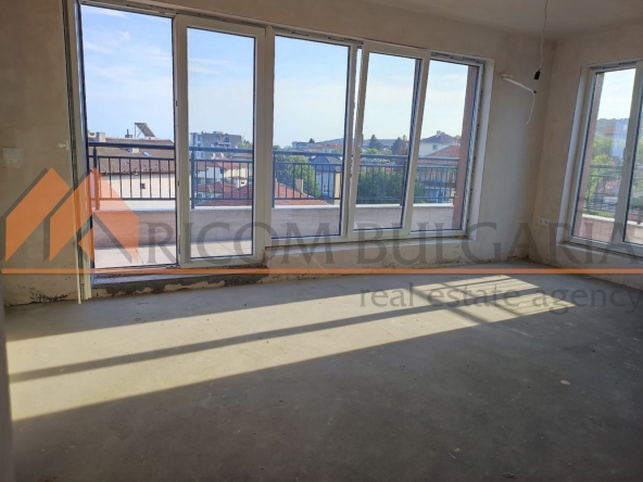Двустаен апартамент в Варна, Виница - 75 кв.м за 748 €/кв.м - Снимка #1