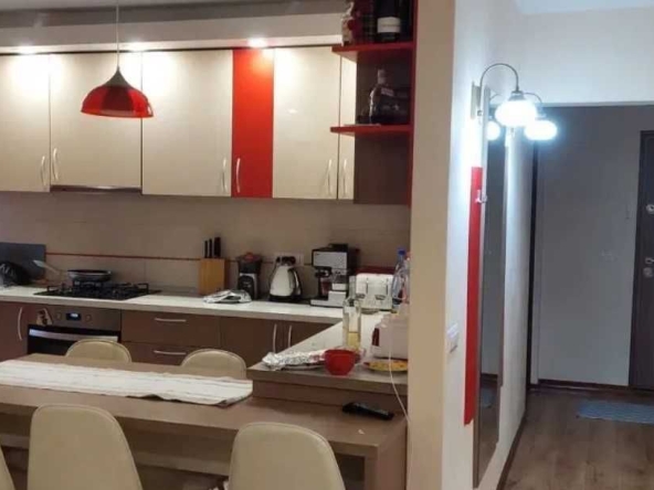 Дава се под наем Четиристаен апартамент в Пловдив, Каменица 2 - 90 кв.м за 498.27 € - Снимка #1