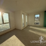 Тристаен апартамент в Варна, Левски - 87 кв.м за 2041 €/кв.м - Снимка #1