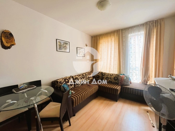 Двустаен апартамент в к.к. Слънчев бряг - 50 кв.м за 830 €/кв.м - Снимка #1