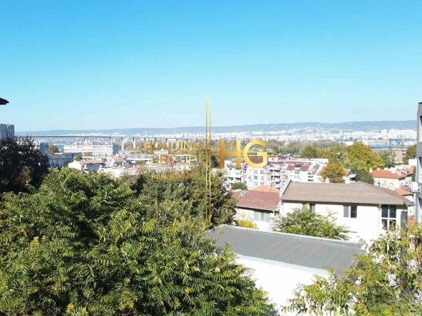 Гараж / Паркомясто в Варна, Аспарухово - 23 кв.м за 1305 €/кв.м - Снимка #1