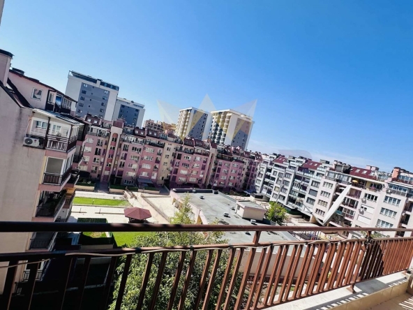 Тристаен апартамент в Варна, Възраждане 1 - 90 кв.м за 1667 €/кв.м - Снимка #1