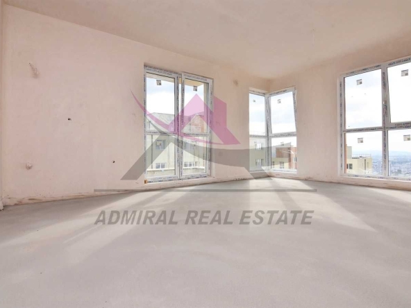 Тристаен апартамент в Варна, Възраждане 3 - 83 кв.м за 1651 €/кв.м - Снимка #1