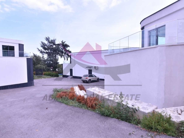 Тристаен апартамент в Варна, м-т Траката - 118 кв.м за 1611 €/кв.м - Снимка #1