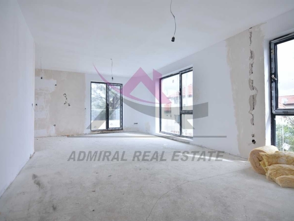 Тристаен апартамент в Варна, м-т Траката - 118 кв.м за 1695 €/кв.м - Снимка #1