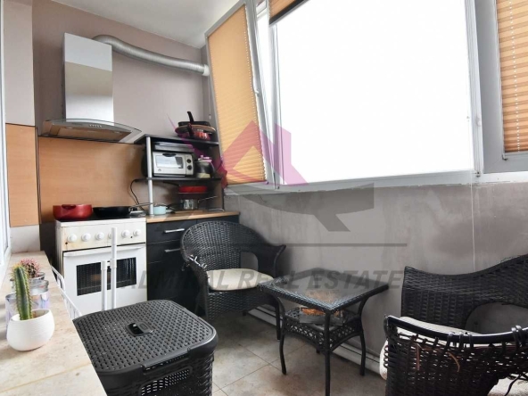 Дава се под наем Двустаен апартамент в Варна, ХЕИ - 50 кв.м за 375 € - Снимка #1