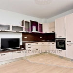 Дава се под наем Двустаен апартамент в Варна, Бриз - 60 кв.м за 700 € - Снимка #1