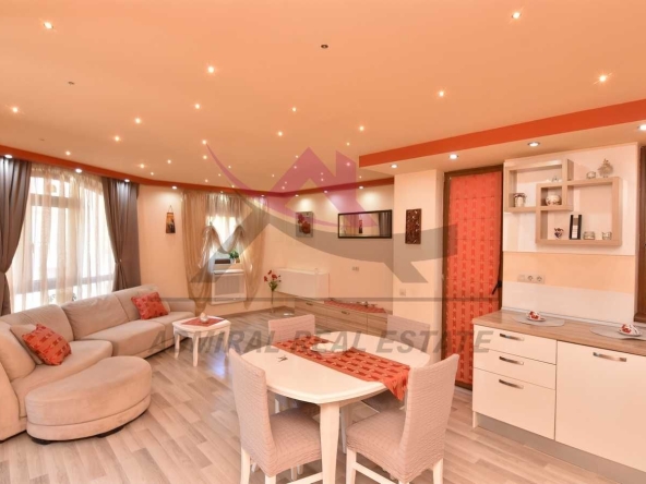 Дава се под наем Тристаен апартамент в Варна, Чайка - 120 кв.м за 767 € - Снимка #1