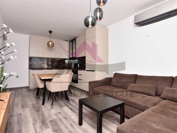 Тристаен апартамент в Варна, Възраждане 3 - 80 кв.м за 2750 €/кв.м - Снимка #1