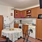 Дава се под наем Двустаен апартамент в Варна, Център - 70 кв.м за 614 € - Снимка #1