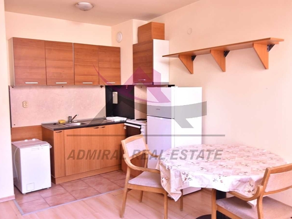 Дава се под наем Двустаен апартамент в Варна, Колхозен пазар - 50 кв.м за 375 € - Снимка #1