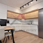 Дава се под наем Двустаен апартамент в к.к. Св.Св. Константин и Елена - 96 кв.м за 1100 € - Снимка #1