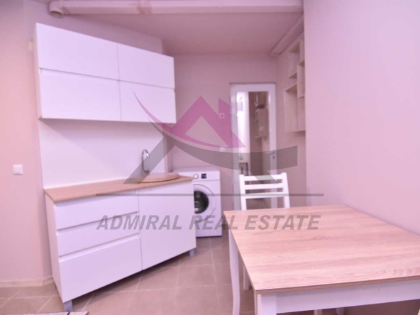 Дава се под наем Едностаен апартамент в Варна, Колхозен пазар - 23 кв.м за 255 € - Снимка #1