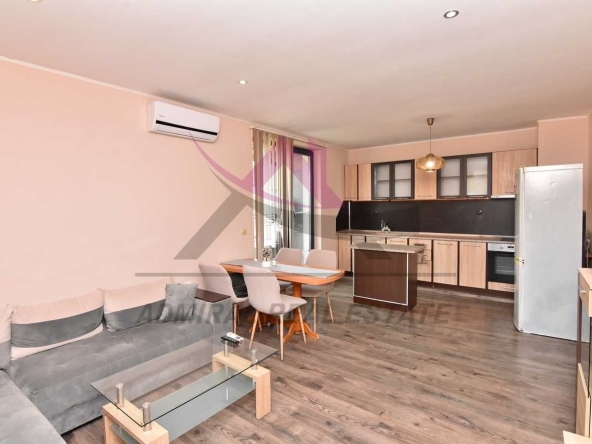 Дава се под наем Двустаен апартамент в Варна, Левски - 60 кв.м за 448.8 € - Снимка #1