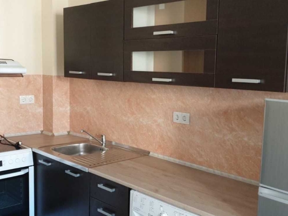 Дава се под наем  в Пловдив, Тракия - 20 кв.м за 97.41 € - Снимка #1