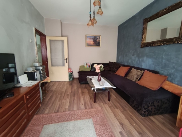 Двустаен апартамент в Плевен, Сторгозия - 61 кв.м за 1427 €/кв.м - Снимка #1