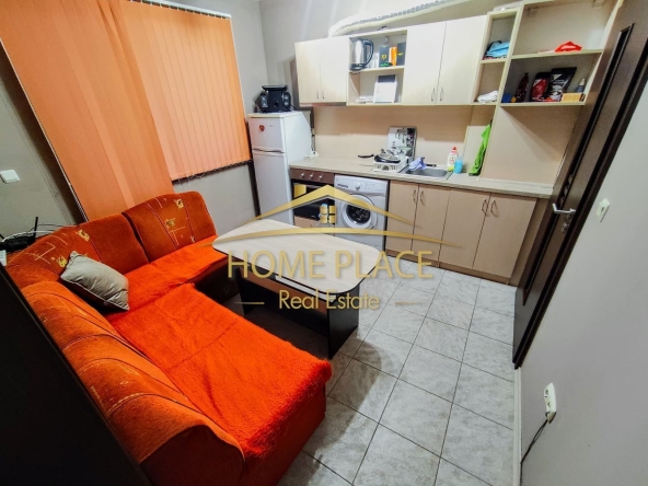 Дава се под наем Двустаен апартамент в Варна, Цветен квартал - 52 кв.м за 459 € - Снимка #1