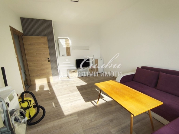 Двустаен апартамент в Шумен, Тракия - 56 кв.м за 1685 €/кв.м - Снимка #1