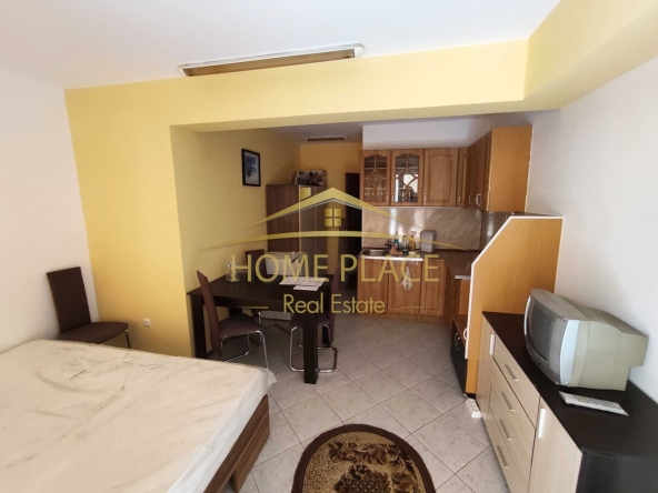 Дава се под наем Едностаен апартамент в Варна, Колхозен пазар - 28 кв.м за 204 € - Снимка #1