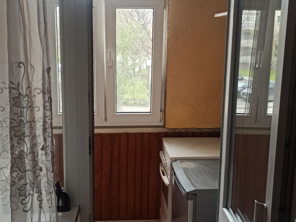 Дава се под наем Двустаен апартамент в Пловдив, Тракия - 37 кв.м за 318.75 € - Снимка #1