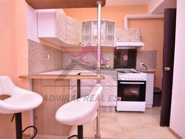 Дава се под наем Тристаен апартамент в Варна, Левски - 75 кв.м за 550 € - Снимка #1